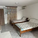 Апартаменты Kakovatos Guest Каковатос