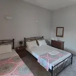 Kakovatos Guest Апартаменты *